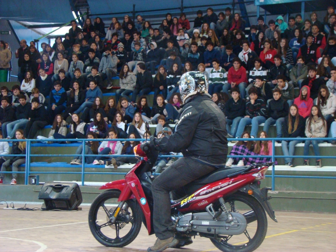 La clase constó de una parte teórica y otra de demostración 
