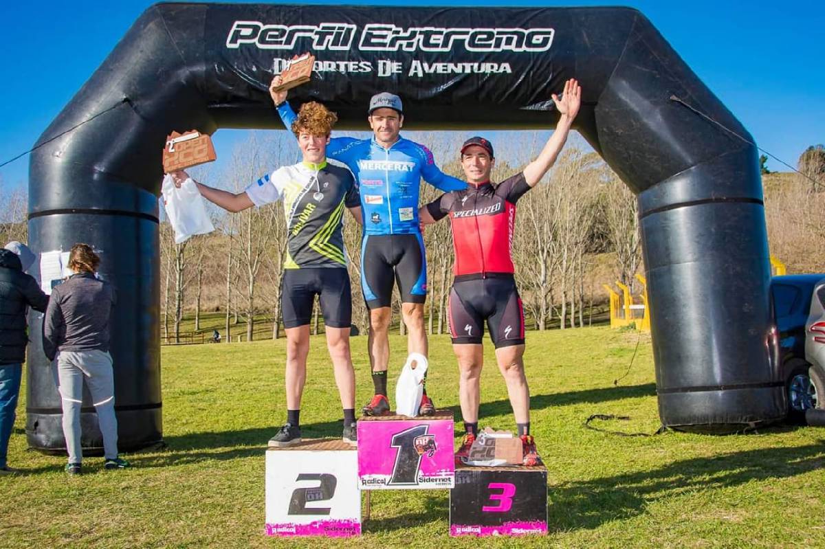 LA ESCUELA MUNICIPAL DE CICLISMO PARTICIPÓ DEL OPEN XCO PERFIL EXTREMO