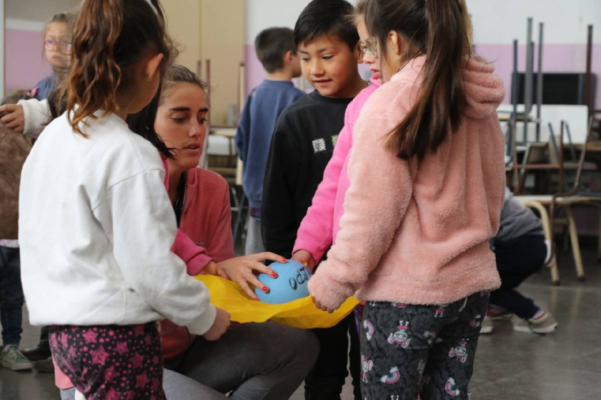 LA DIRECCIÓN DE NIÑEZ BRINDÓ UN TALLER EN EL CEC DE VILLA DIAMANTE