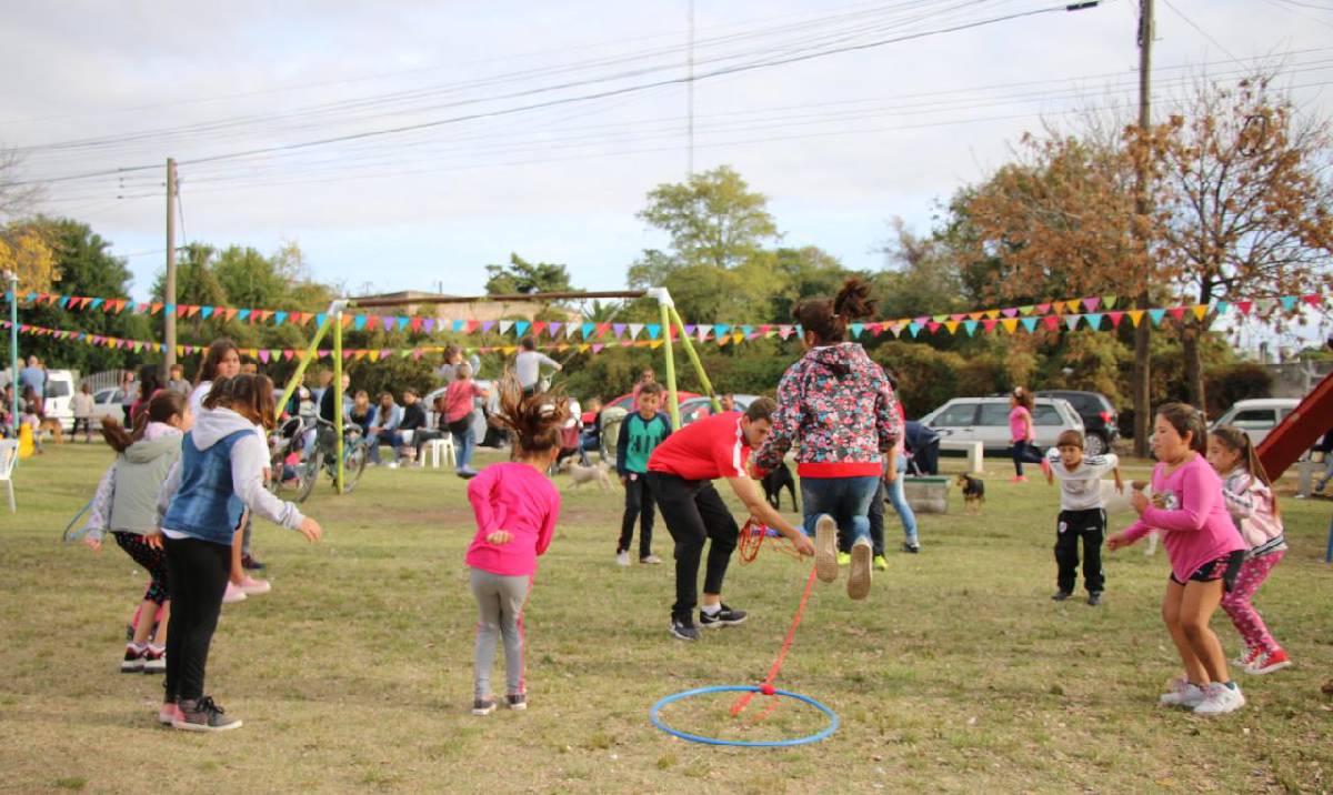 COMENZÓ EL PROGRAMA MUNICIPAL BIEN FAMILIA EN BARRIO LOS ZORZALES