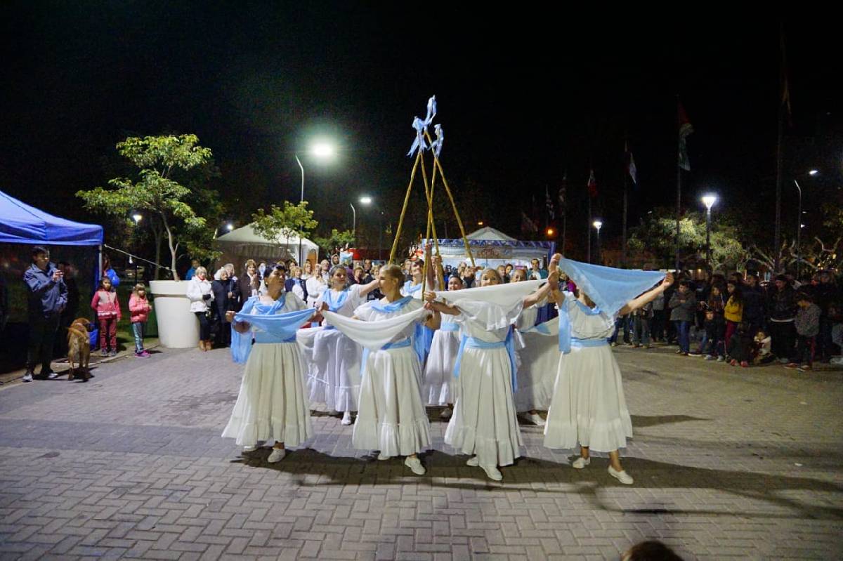 SE REALIZARÁ EL ACTO PROTOCOLAR POR EL 25 DE MAYO EN URDAMPILLETA