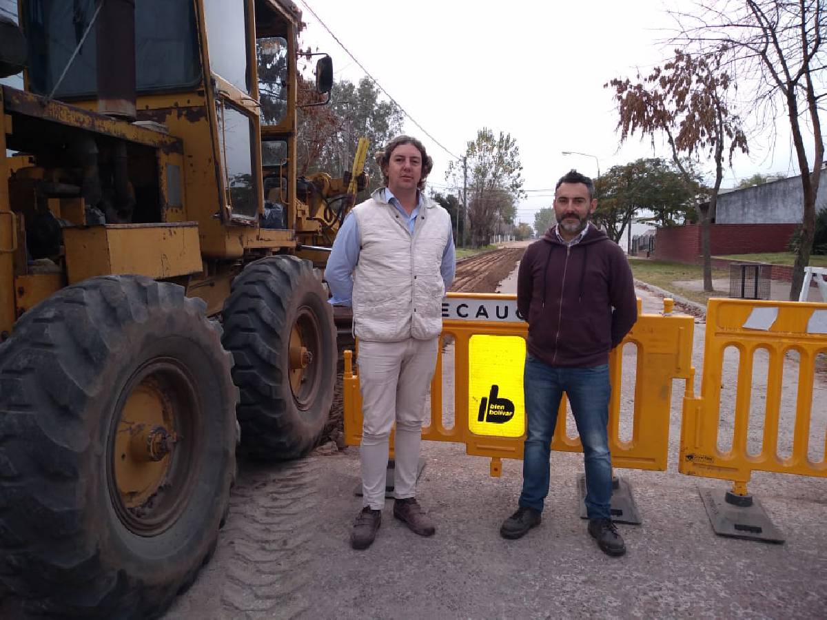 LA MUNICIPALIDAD REALIZA TRABAJOS DE PAVIMENTACIÓN EN URDAMPILLETA