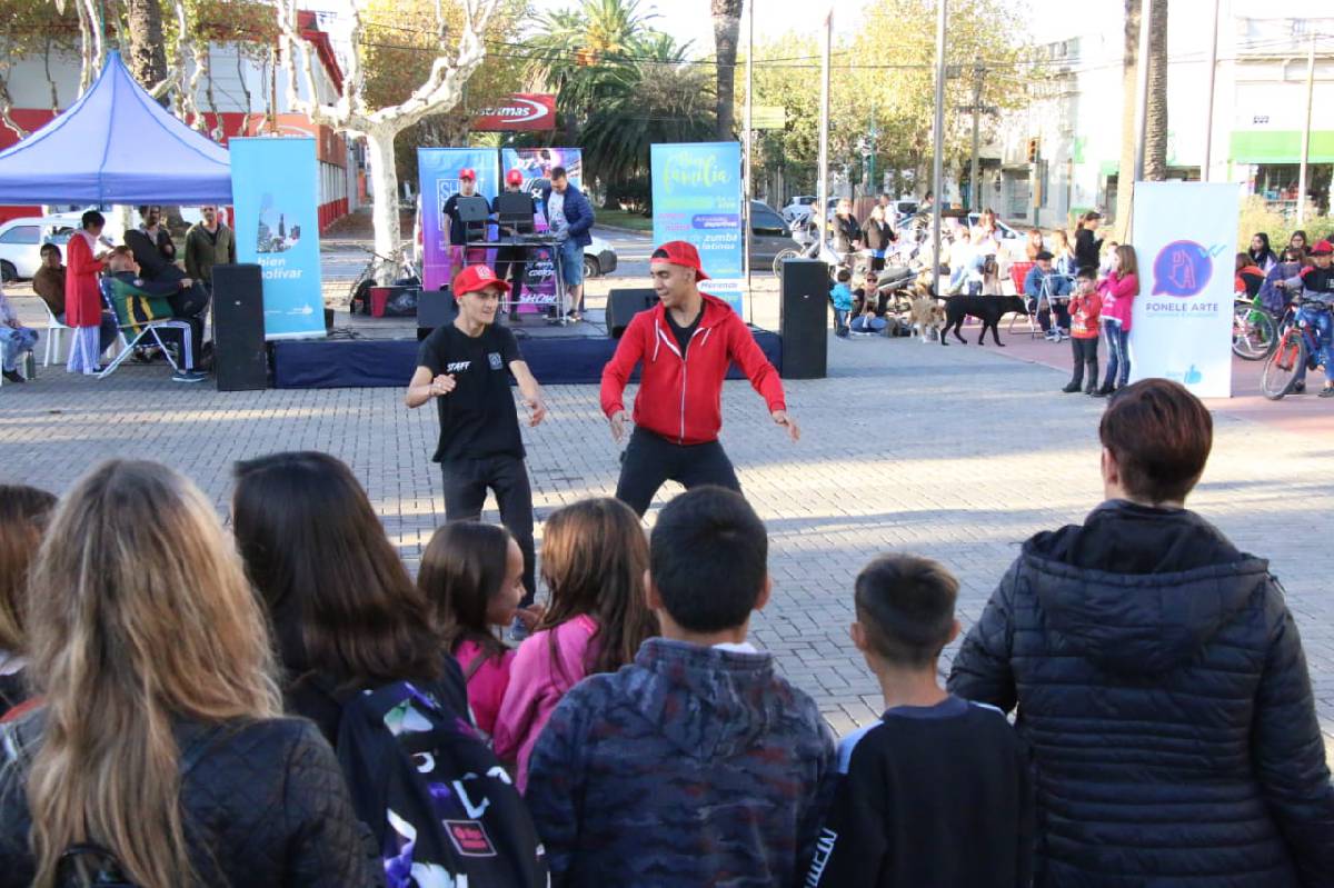 EL PROGRAMA MUNICIPAL BIEN FAMILIA LLEGA A BARRIO LATINO