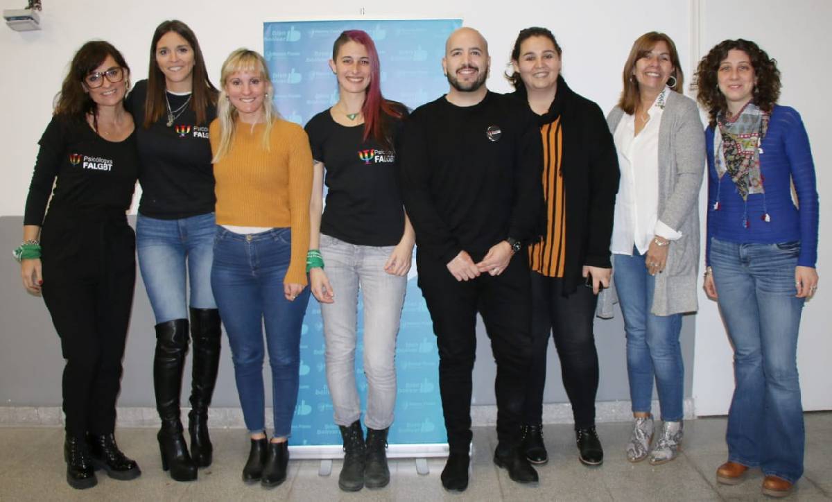 LA MUNICIPALIDAD BRINDÓ UNA CHARLA SOBRE SALUD Y DIVERSIDAD