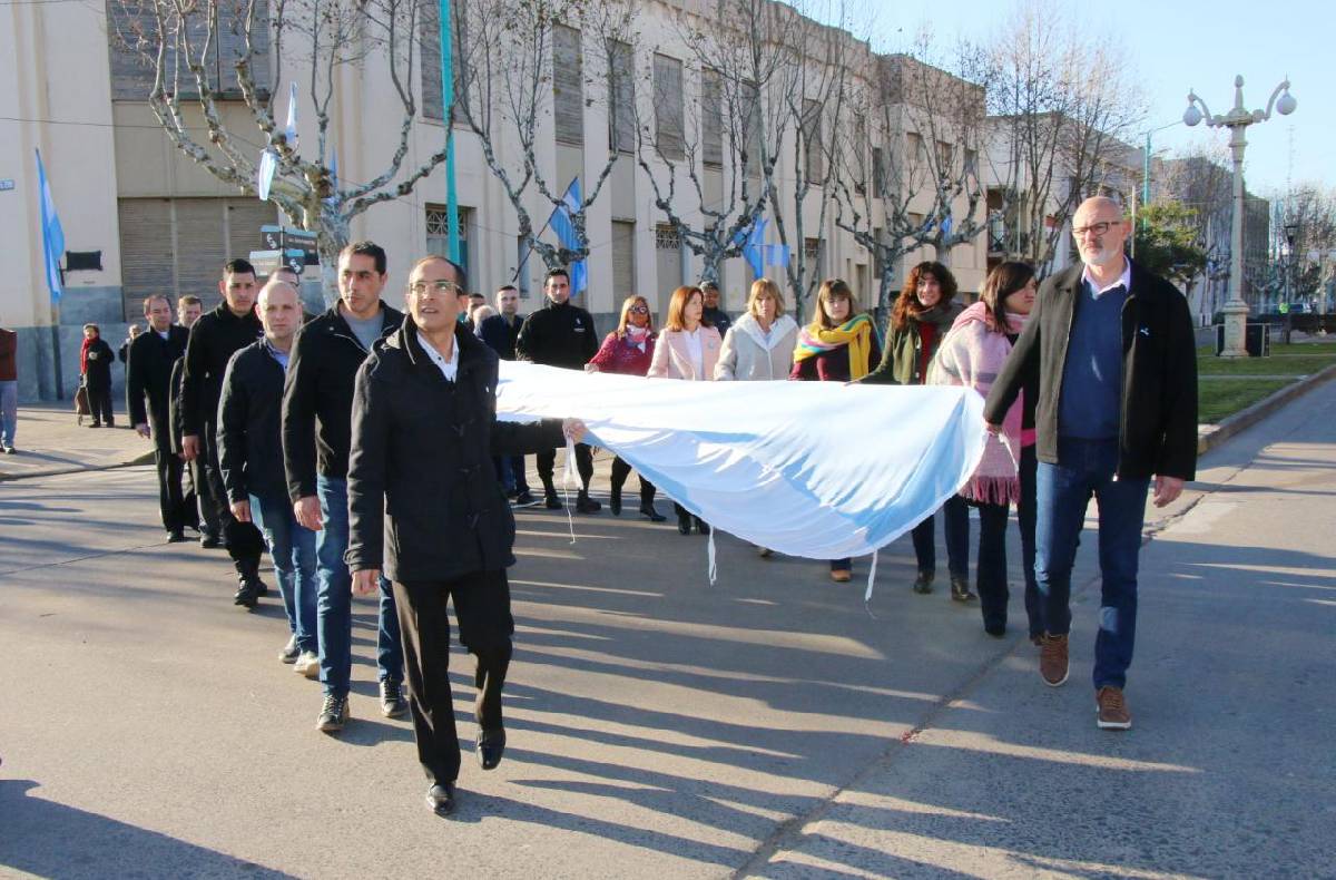 EL INTENDENTE MARCOS PISANO ENCABEZÓ LA CELEBRACIÓN POR EL DÍA DE LA INDEPENDENCIA