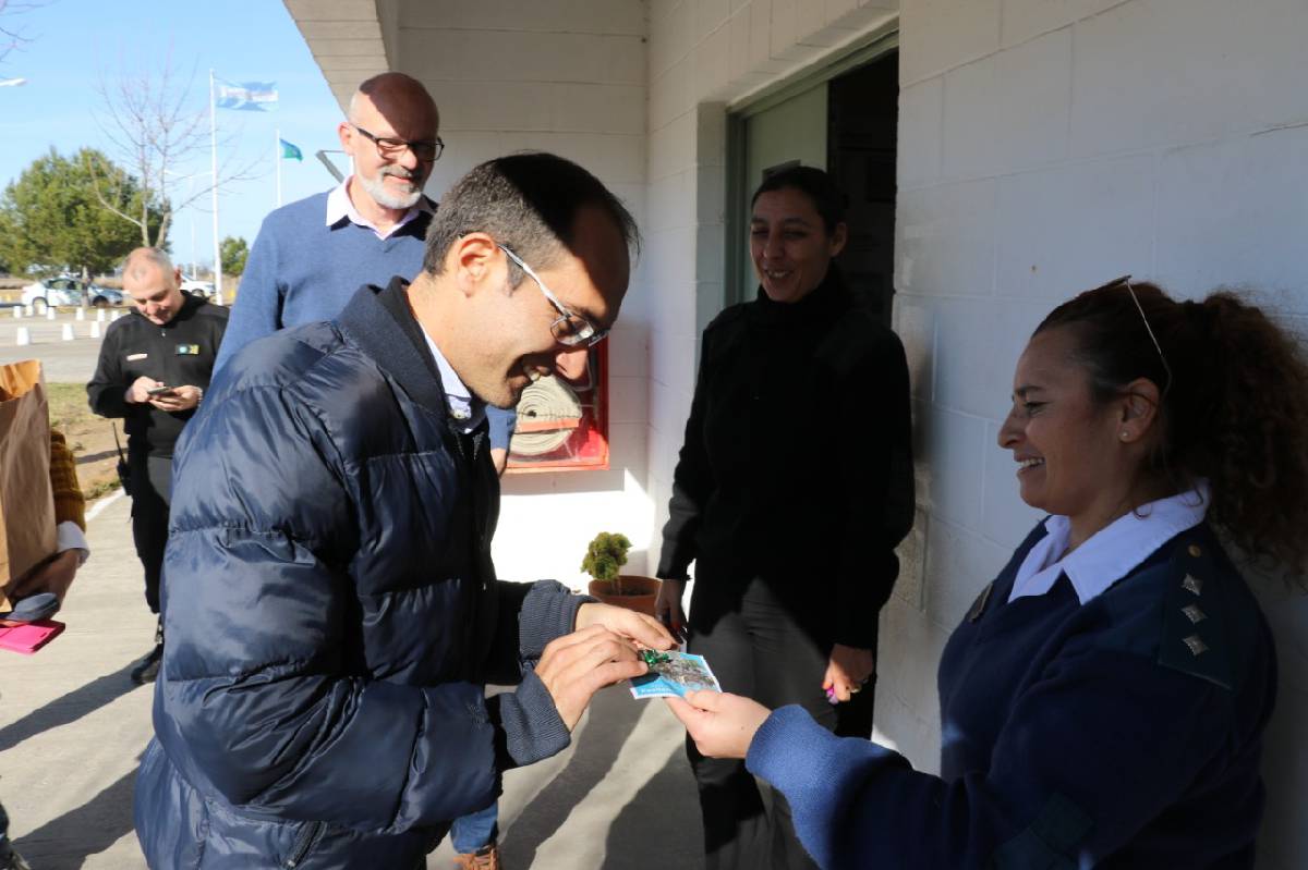 EL INTENDENTE MARCOS PISANO VISITÓ LA UNIDAD N°17