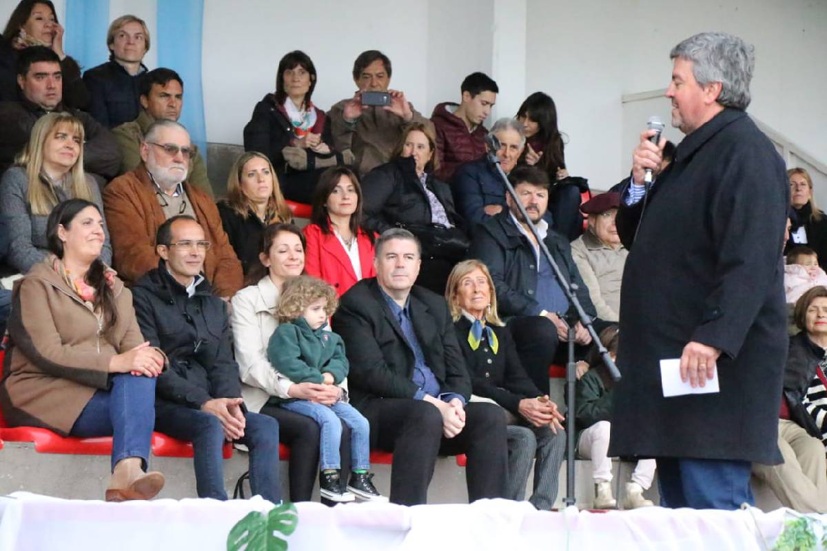 EL INTENDENTE PISANO ACOMPAÑÓ LA MUESTRA GANADERA DE LA SOCIEDAD RURAL