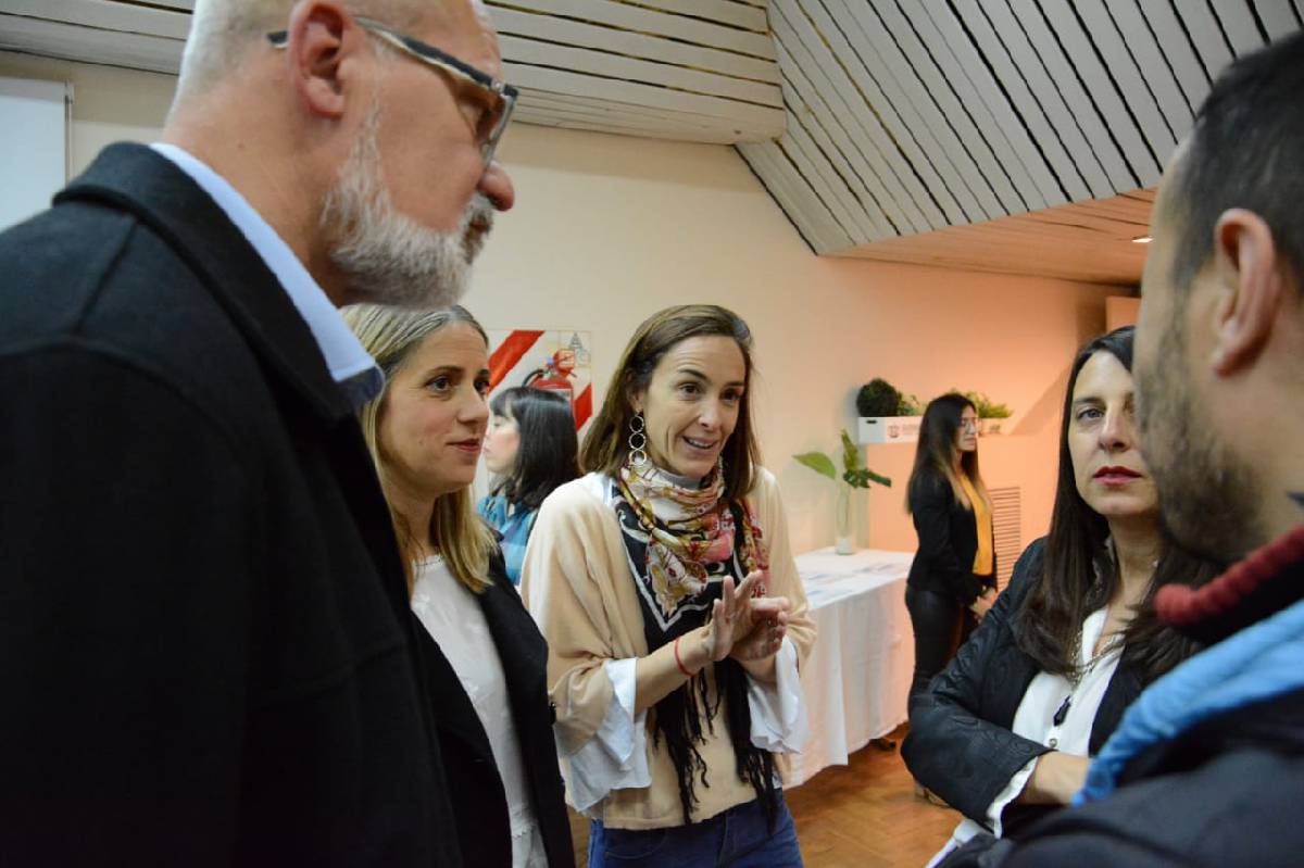 LA MUNICIPALIDAD ACOMPAÑÓ LA ENTREGA DEL PREMIO JOVEN EMPRESARIO