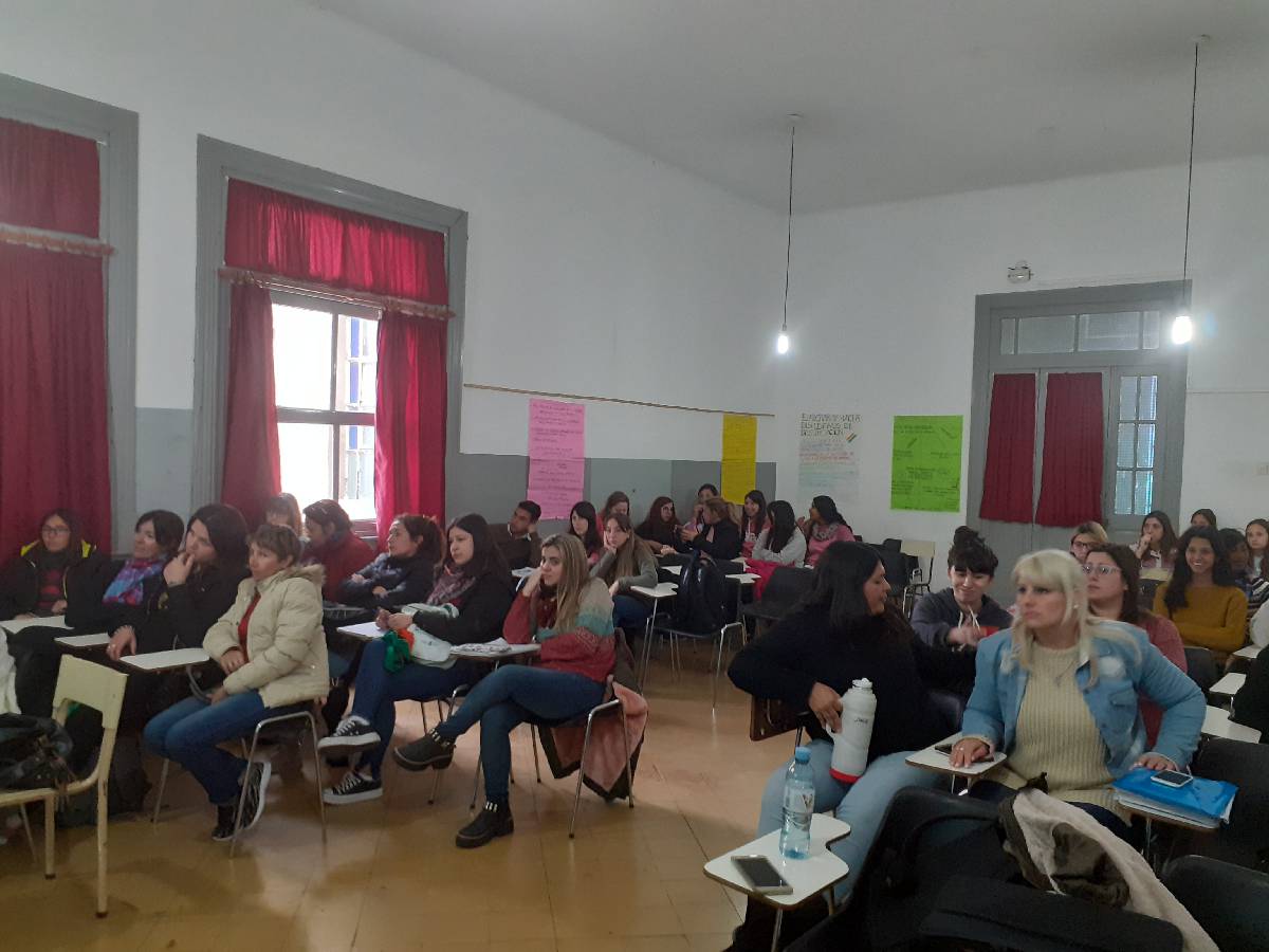 EL DIAT BRINDÓ UNA CAPACITACIÓN EN EL INSTITUTO 27