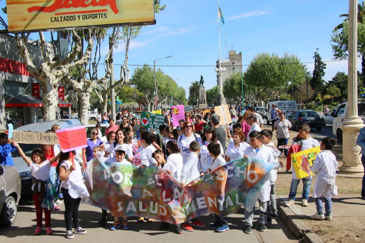 EL SERVICIO DE SALUD MENTAL REALIZÓ LA SEXTA MARCHA POR LA INCLUSIÓN