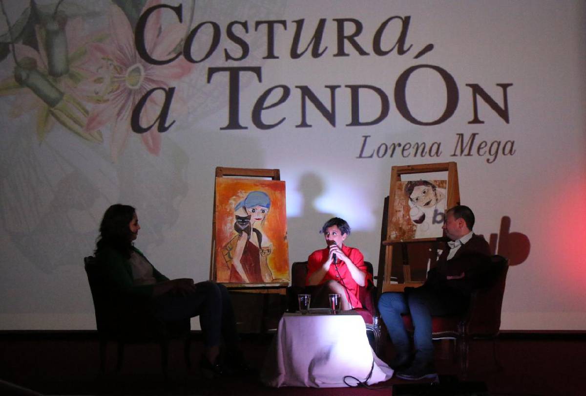 LA MUNICIPALIDAD ACOMPAÑÓ LA PRESENTACIÓN DEL LIBRO COSTURA A TENDÓN DE LORENA MEGA