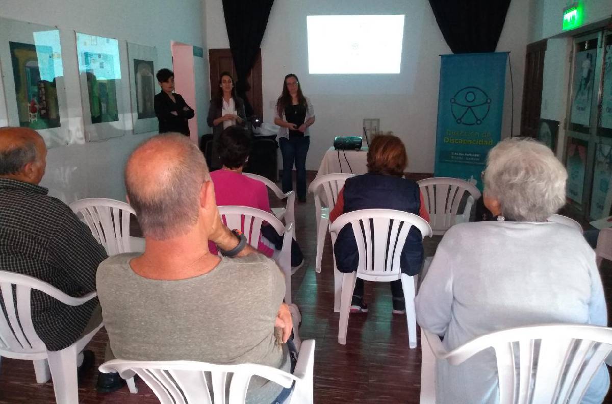 LA MUNICIPALIDAD BRINDÓ UN TALLER SOBRE CERTIFICADO ÚNICO DE DISCAPACIDAD EN URDAMPILLETA