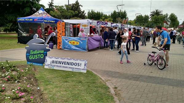 FERIA GASTRONÓMICA TANTÍSIMO GUSTO