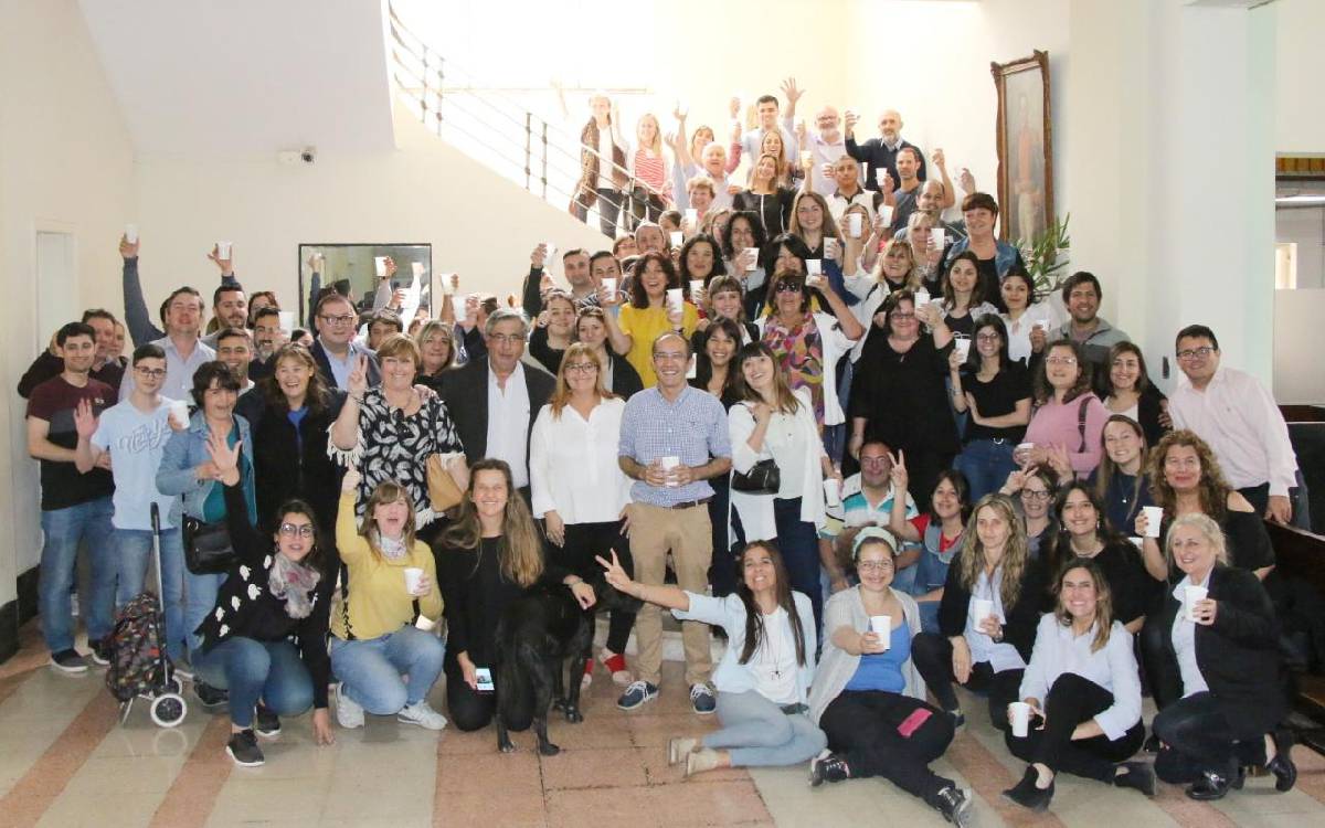 EL INTENDENTE PISANO BRINDÓ CON LOS TRABAJADORES MUNICIPALES EN SU DÍA