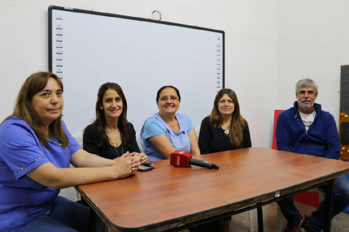LA MUNICIPALIDAD REALIZÓ UN IMPORTANTE APORTE ECONÓMICO A LA E.E.E N°502
