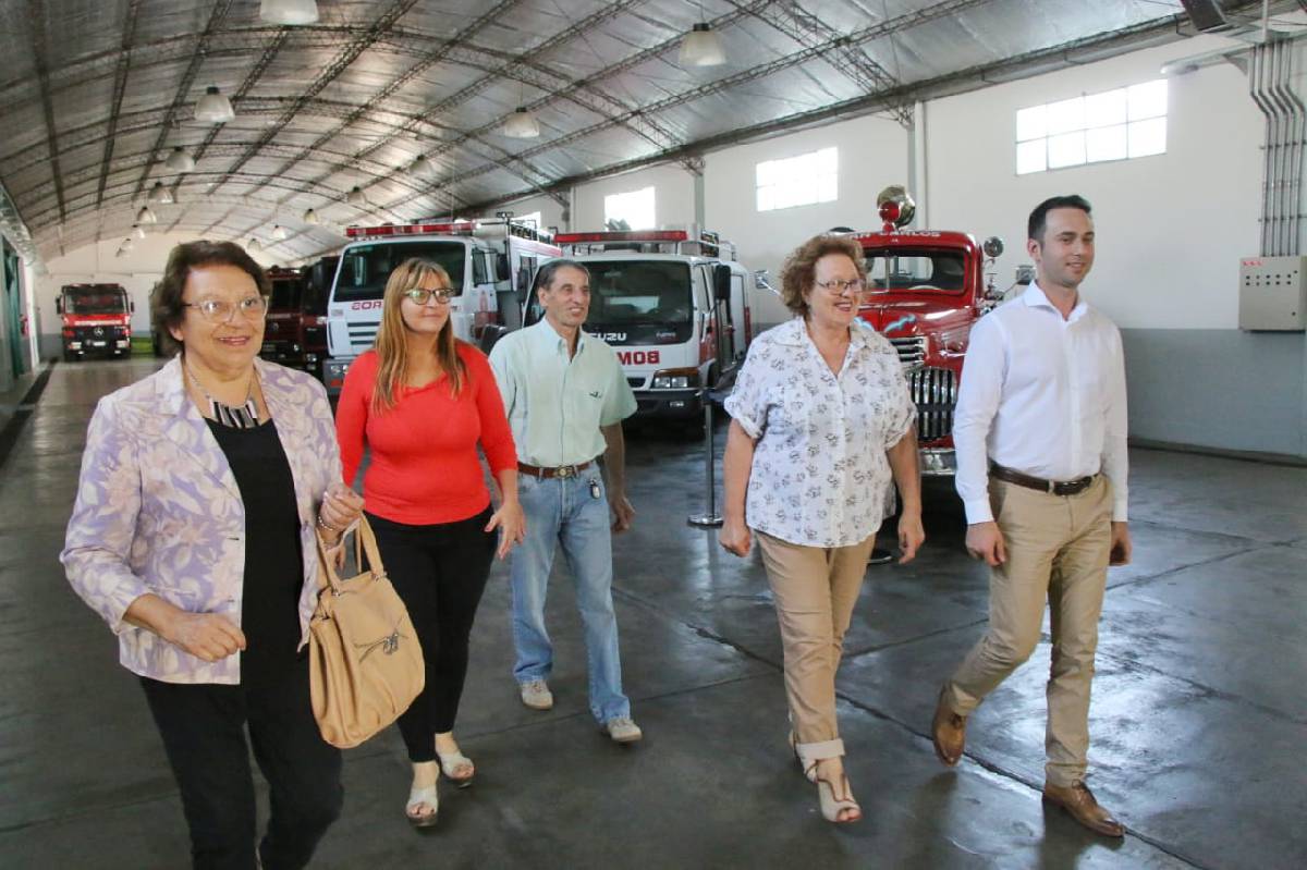 LA INTENDENTA NATIELLO SALUDÓ A LOS BOMBEROS VOLUNTARIOS EN SU 63º ANIVERSARIO