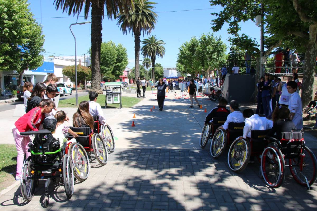 DÍA INTERNACIONAL DE LAS PERSONAS CON DISCAPACIDAD