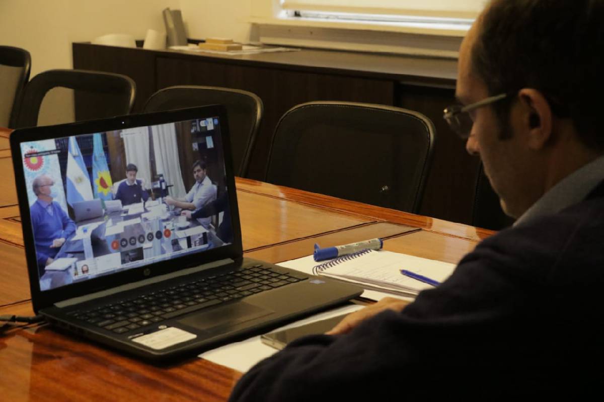 PISANO SE REUNIÓ CON KICILLOF Y OTROS INTENDENTES PARA EVALUAR LA SITUACIÓN EPIDEMIOLÓGICA