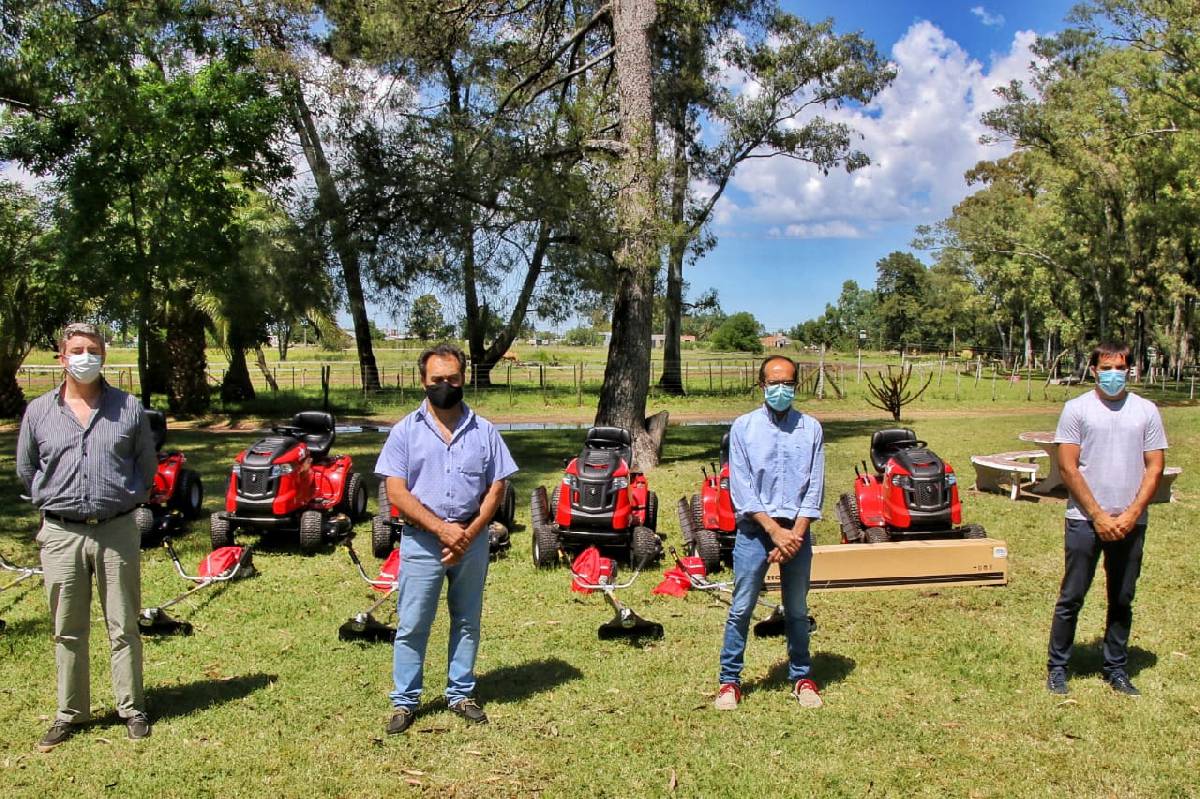 EL INTENDENTE PISANO PRESENTÓ NUEVO EQUIPAMIENTO PARA URDAMPILLETA, PIROVANO Y HALE