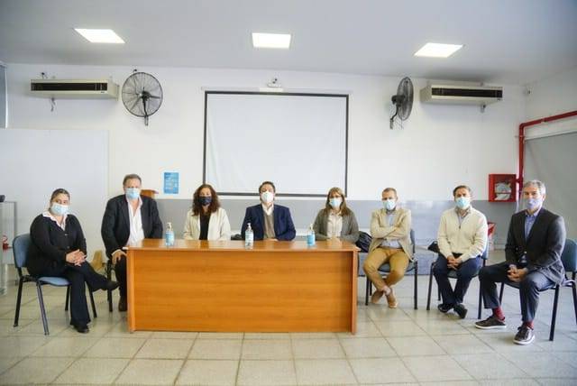 PROFESIONALES DEL HOSPITAL PARTICIPARON DE UNA JORNADA SOBRE SUERO EQUINO