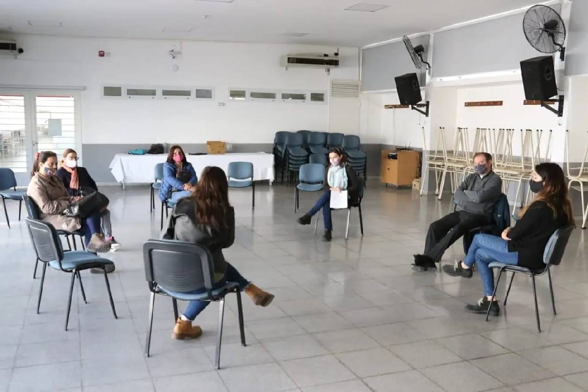 LA MUNICIPALIDAD BRINDÓ UNA CAPACITACIÓN SOBRE VIOLENCIA DE GÉNERO DESTINADA A COMEDORES 