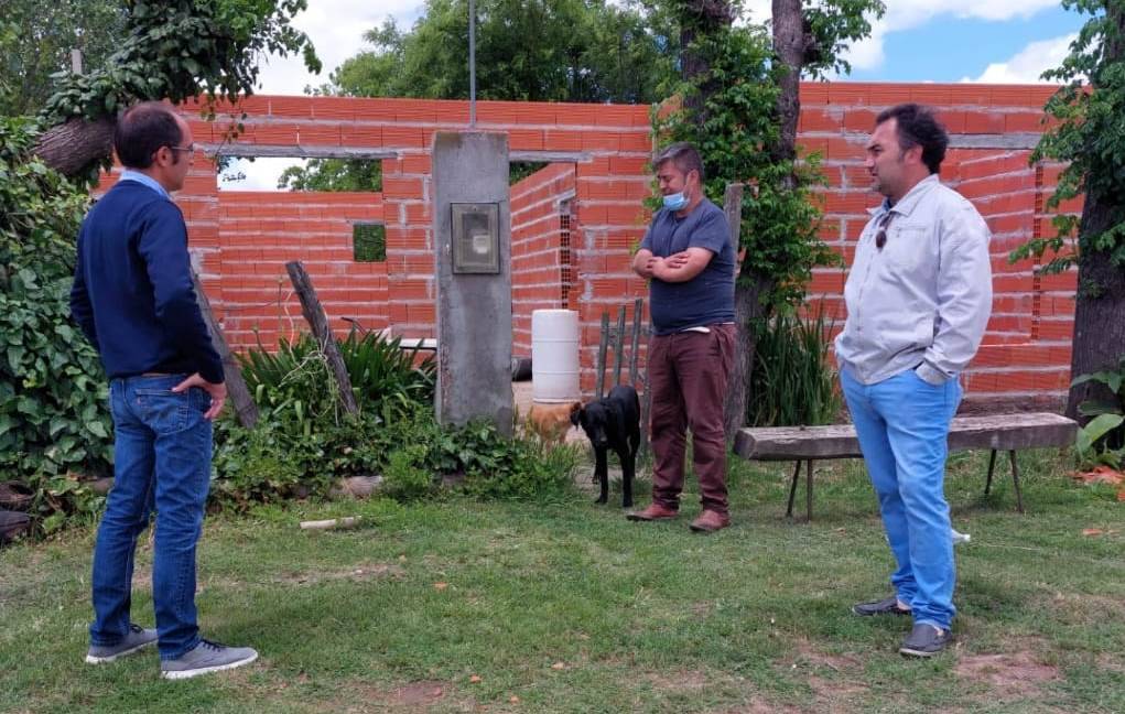 EL INTENDENTE PISANO VISITÓ LA LOCALIDAD DE HALE