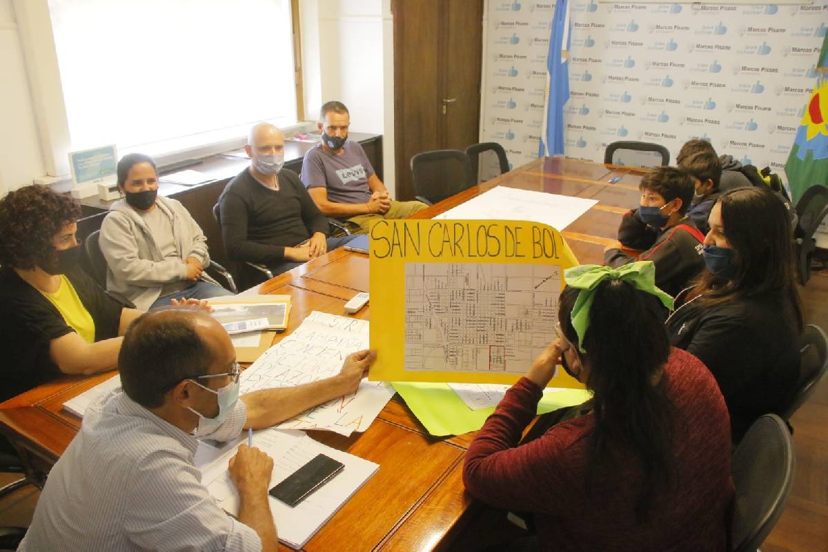 PISANO TRABAJA JUNTO A ALUMNOS/AS Y DOCENTES DE LA E.E.S N°2