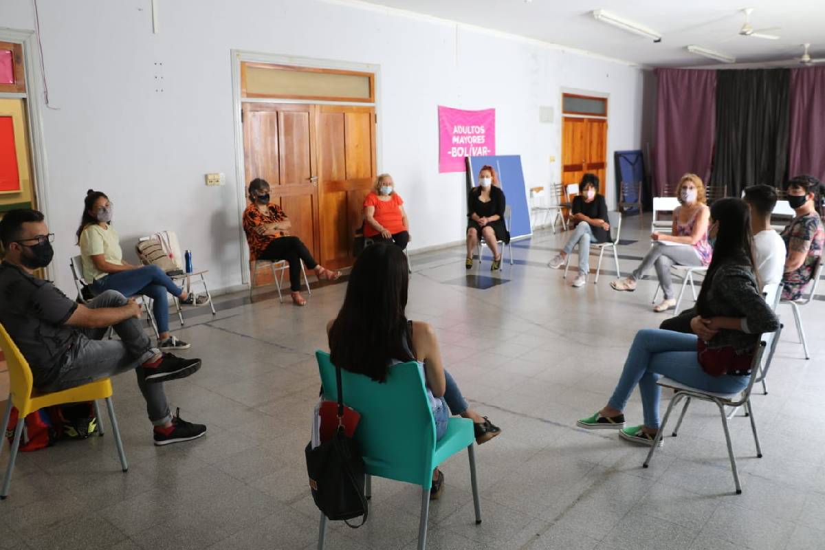 COMENZÓ EL TALLER DE REFLEXIÓN QUE OFRECEN ADULTOS MAYORES Y SALUD MENTAL