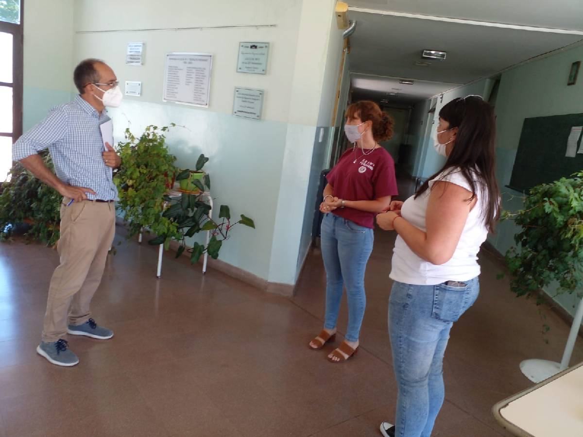 EL INTENDENTE PISANO RECORRIÓ INSTITUCIONES EN LA LOCALIDAD DE PIROVANO