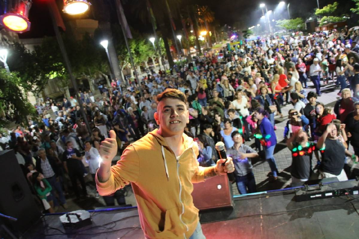 ESTE DOMINGO VUELVE VERANO ACTIVO AL CENTRO CÍVICO
