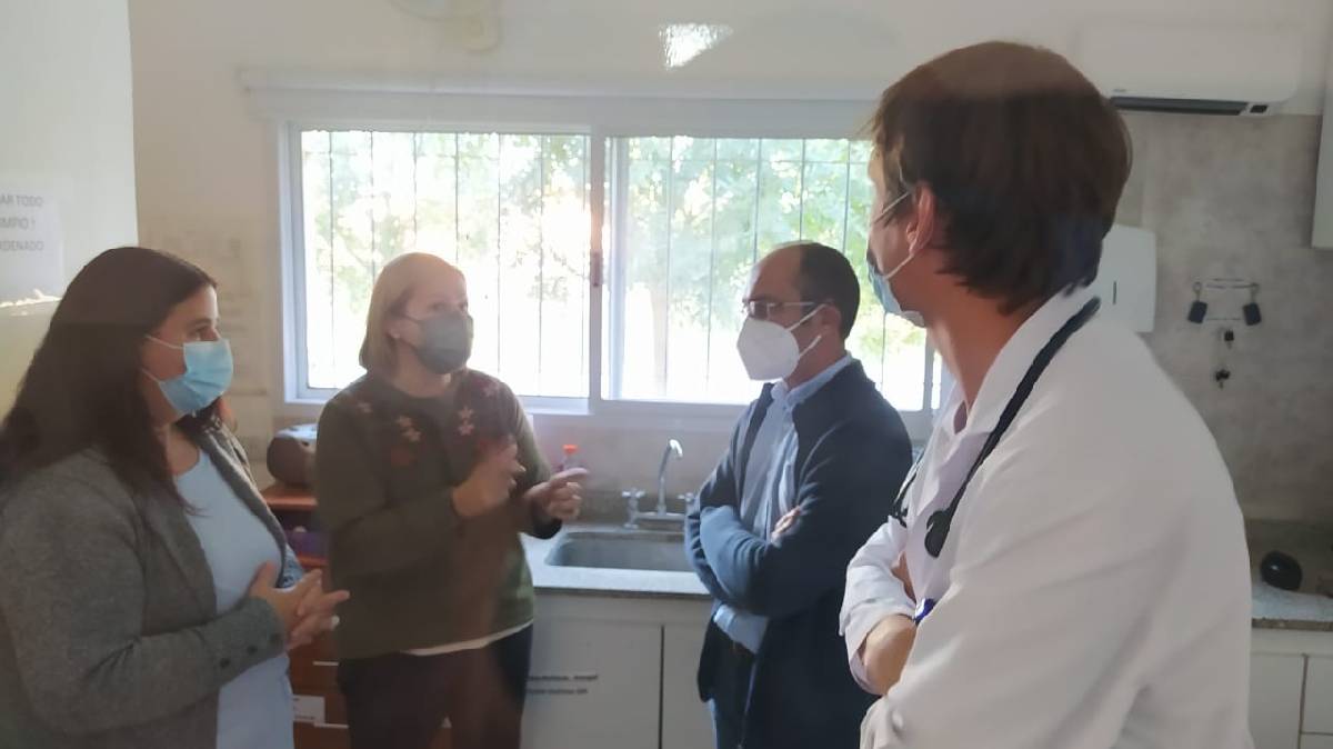 EL INTENDENTE PISANO VISITÓ A LOS ADULTOS MAYORES DE CASA HOGAR