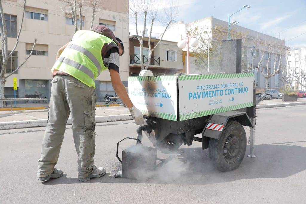 LA SECRETARIA DE OBRAS PÚBLICAS AVANZA CON EL PROGRAMA MUNICIPAL DE BACHEO