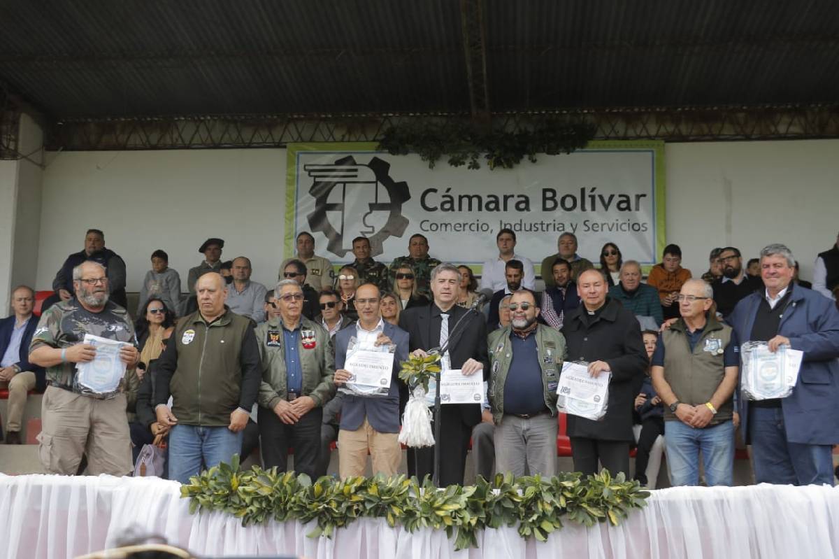 PISANO DEJÓ INAUGURADA LA 93° MUESTRA COMERCIAL DE LA EXPO RURAL