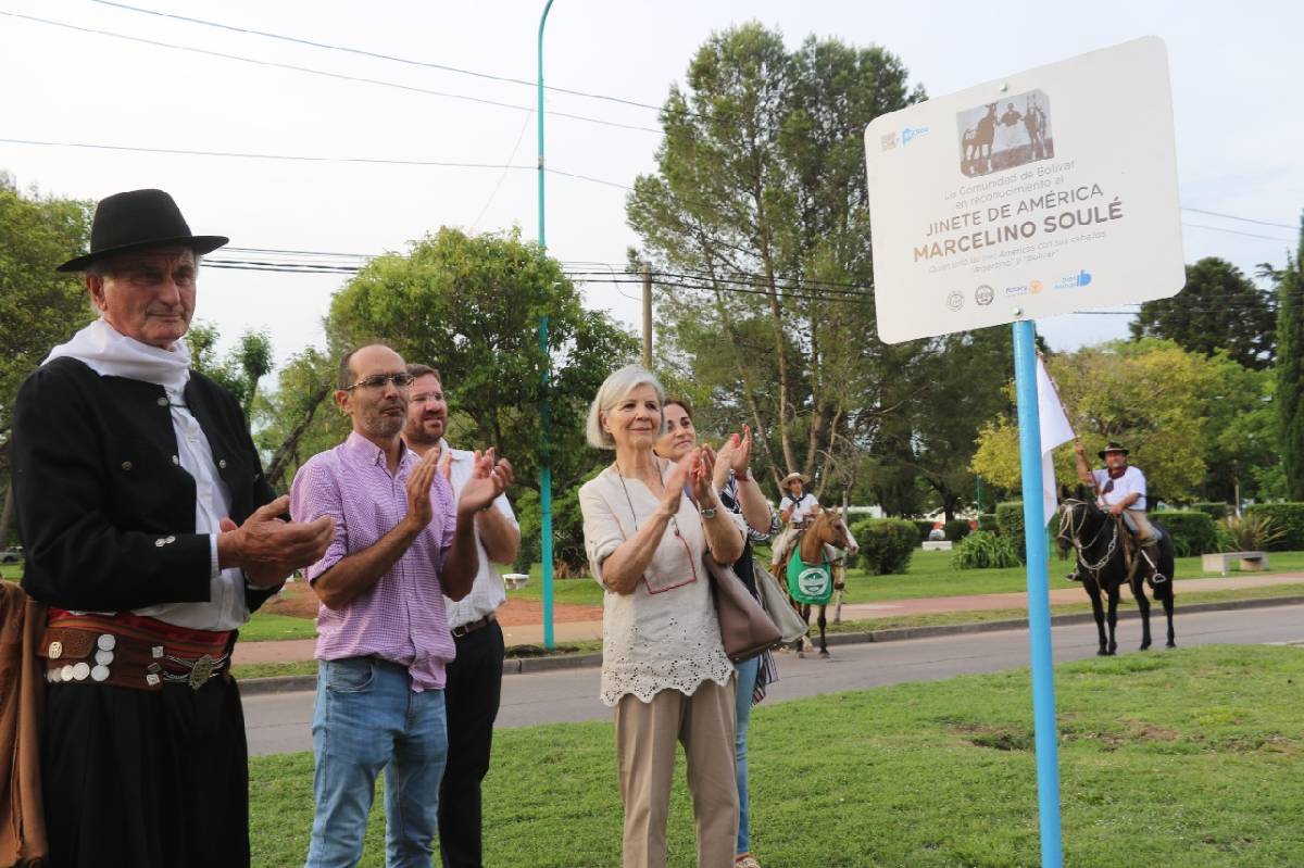 BOLÍVAR RINDIÓ HOMENAJE AL BOLIVARENSE MARCELINO SOULÉ