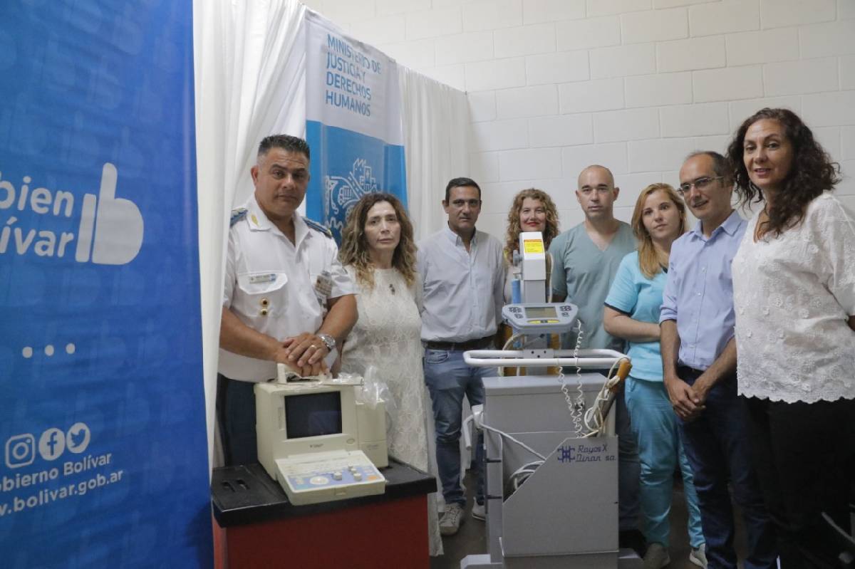 PISANO Y CÁCERES ENTREGARON EQUIPAMIENTO AL HOSPITAL MUNICIPAL DE URDAMPILLETA 