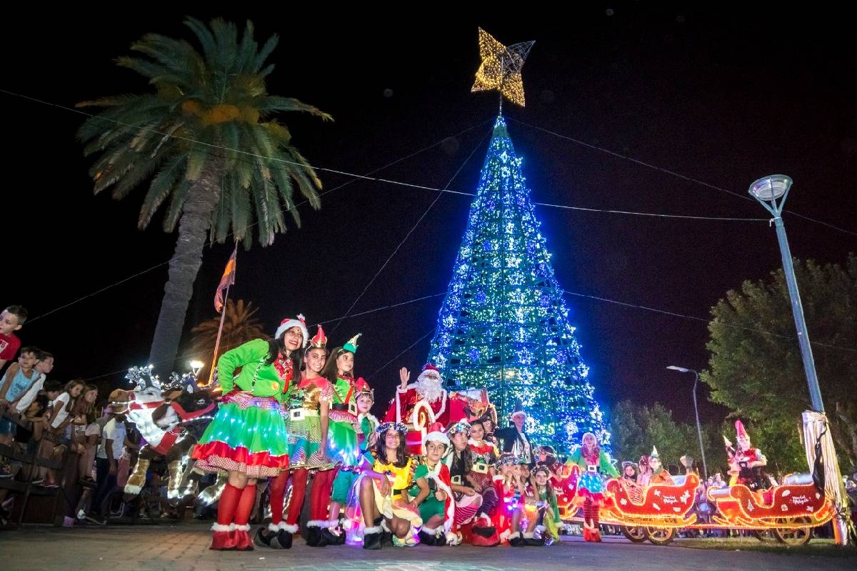 LLEGA PAPÁ NOEL AL CENTRO CÍVICO Y A LAS LOCALIDADES