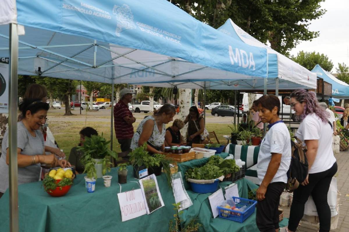 MERCADOS BONAERENSES LLEGA A BOLÍVAR, URDAMPILLETA Y PIROVANO