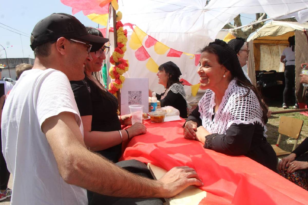 PISANO PARTICIPÓ DE ACTIVIDADES EN PIROVANO Y URDAMPILLETA