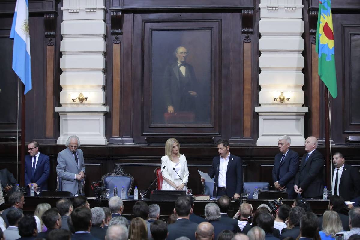 PISANO ACOMPAÑÓ AL GOBERNADOR KICILLOF EN LA ASUNCIÓN DE SU SEGUNDO MANDATO