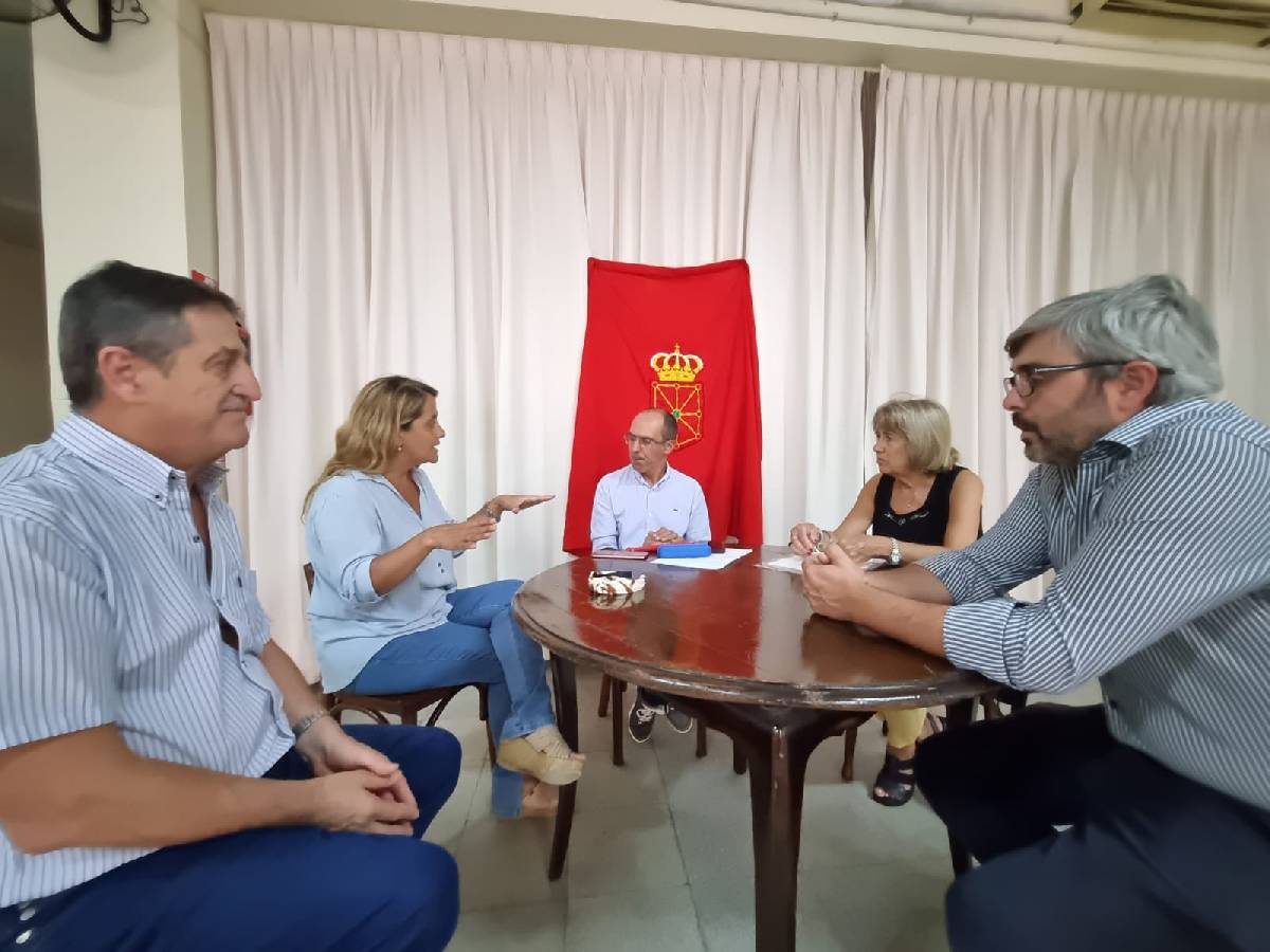 EL INTENDENTE PISANO VISITÓ EL CENTRO NAVARRO EN SU 70º ANIVERSARIO