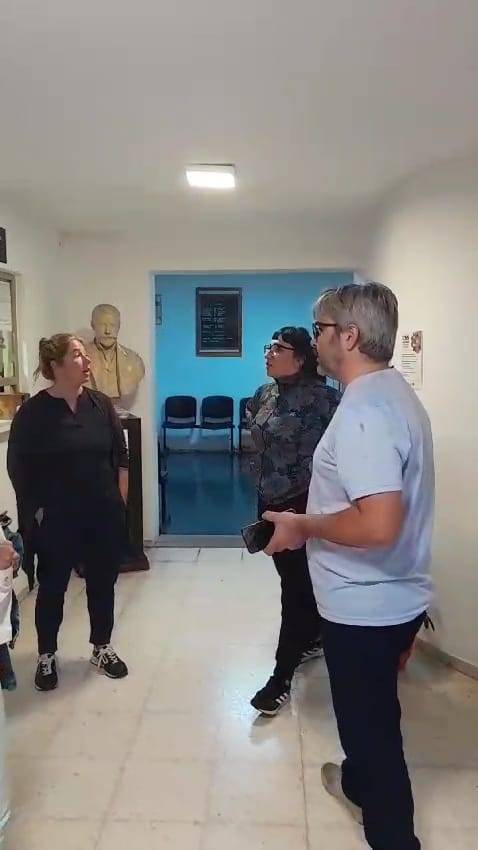 MARCOS BEORLEGUI ACOMPAÑÓ A LA DELEGADA MUNICIPAL DE PIROVANO TRAS EL CORTE DE ENERGÍA