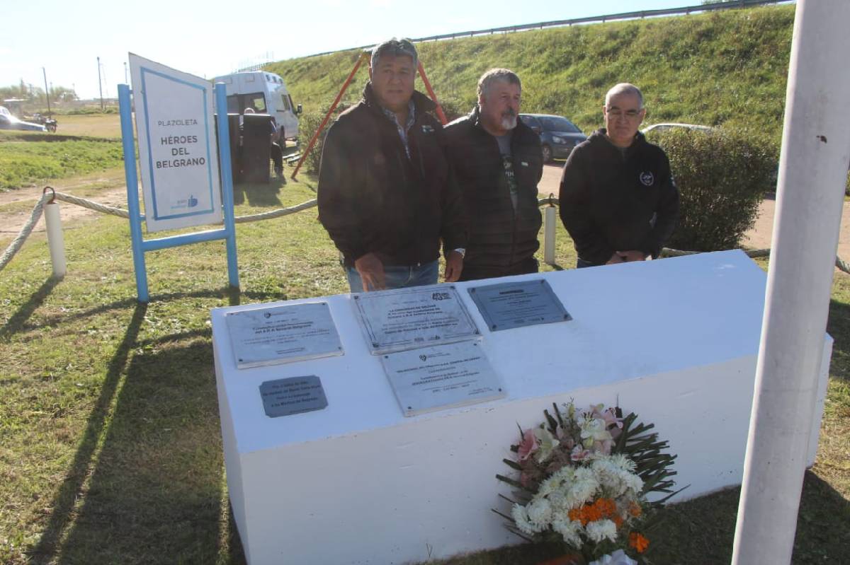 ACTO POR EL 42° ANIVERSARIO DEL HUNDIMIENTO DEL A.R.A GENERAL BELGRANO