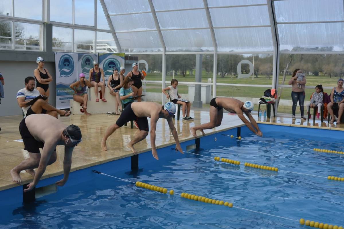 SE REALIZARÁ UN TORNEO DE NATACIÓN PARA ADULTOS EN EL NATATORIO MUNICIPAL