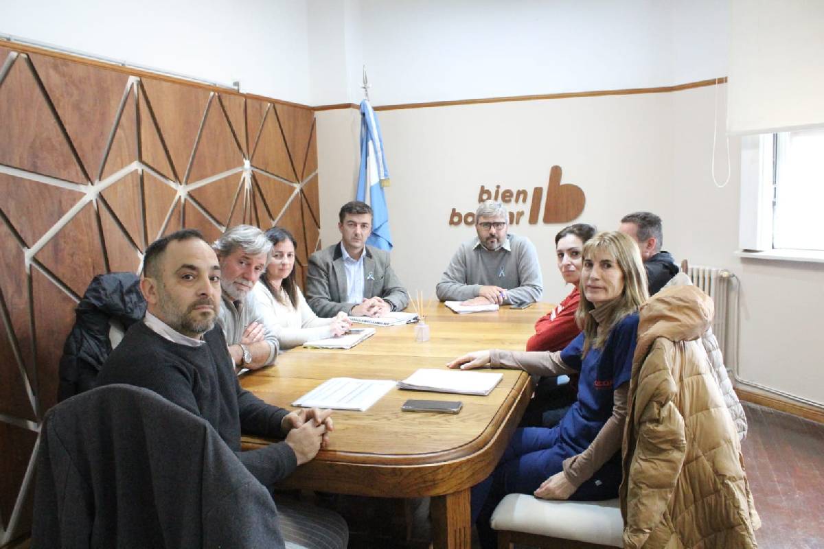 NUEVO AUMENTO PARA EMPLEADOS MUNICIPALES Y BENEFICIOS PARA PLANTA ACTIVA Y JUBILADOS