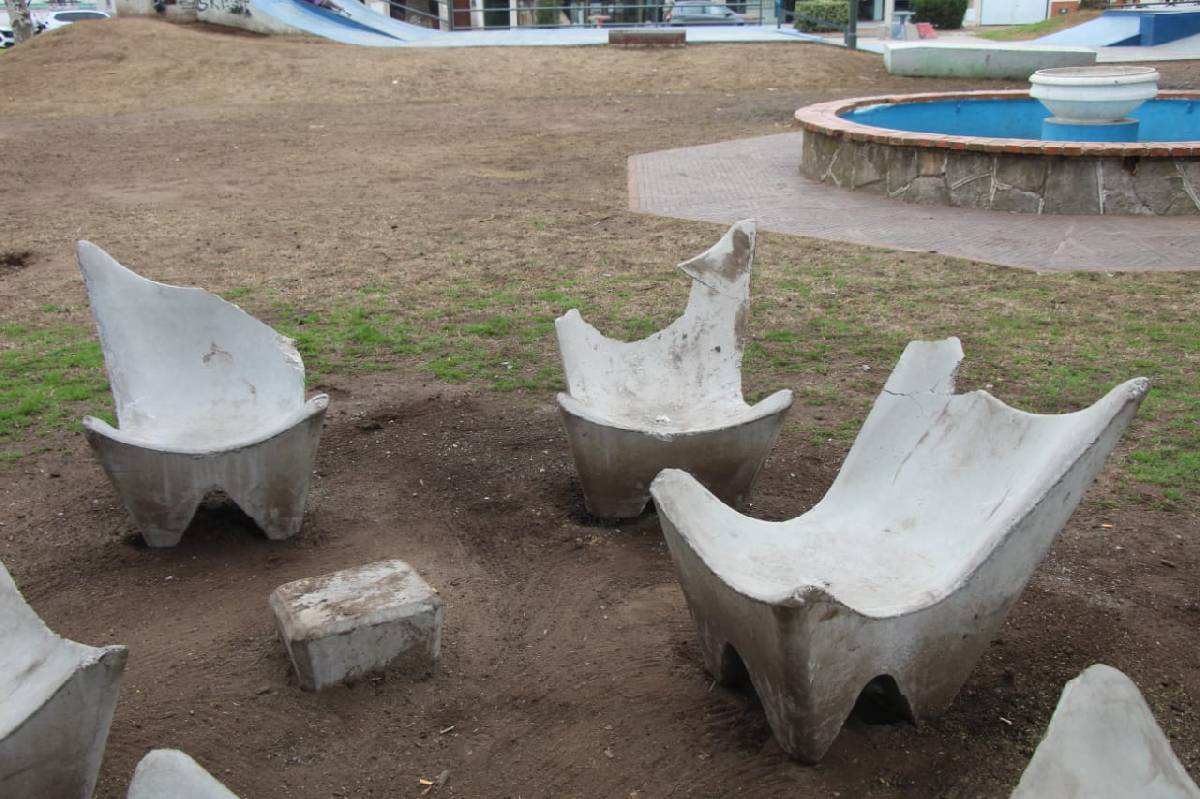HECHOS DE VANDALISMO EN PLAZA MITRE