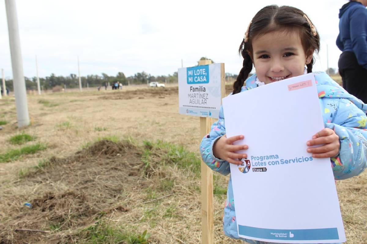 LOTES CON SERVICIOS II: MÁS DE 160 FAMILIAS YA RECIBIERON SU TERRENO