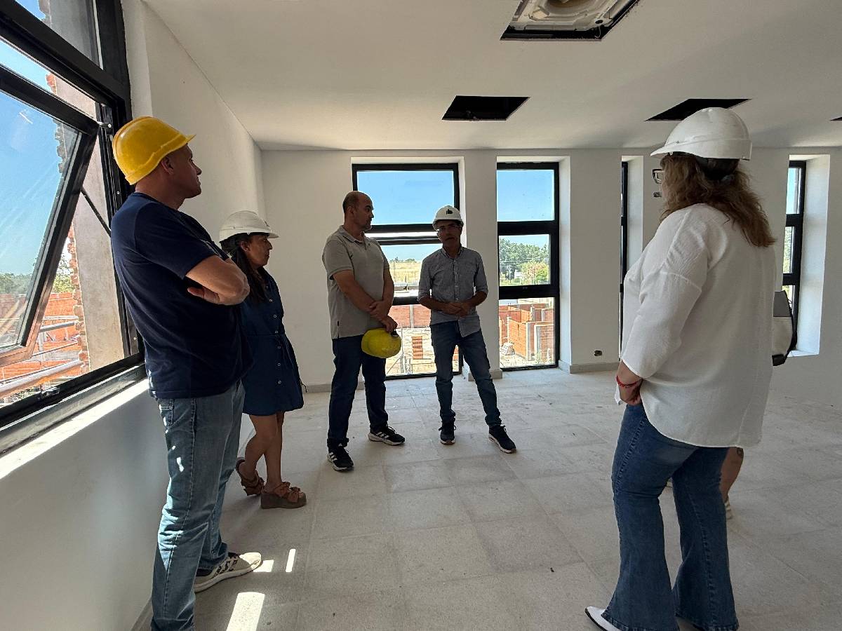 PISANO RECORRIÓ EL AVANCE DE LA CASA DE LA PROVINCIA