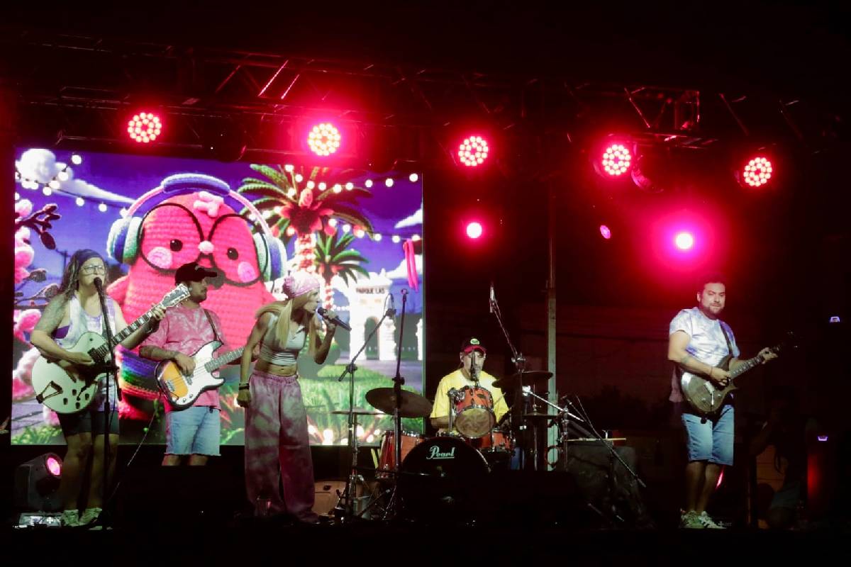 EL SKATE PARK SE LLENÓ DE ALEGRÍA EN UNA NOCHE DEDICADA A LAS INFANCIAS