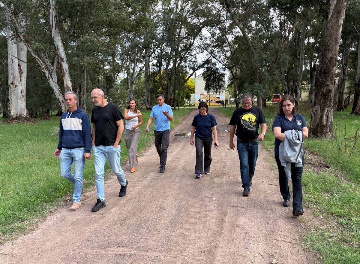 BALI BUCCA VISITÓ LA ESCUELA AGRARIA N°1