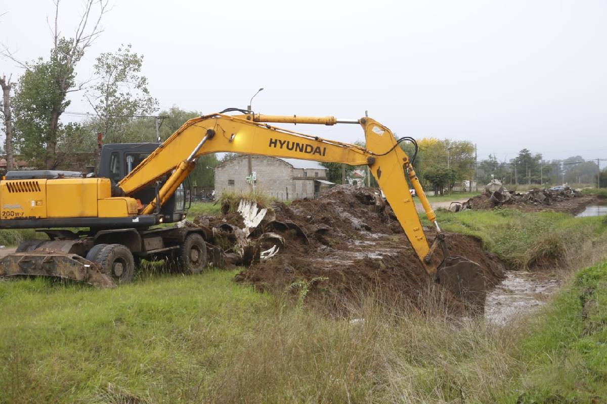 OBRAS PÚBLICAS AVANZA CON EL PLAN HÍDRICO EN CALLE PUEYRREDÓN